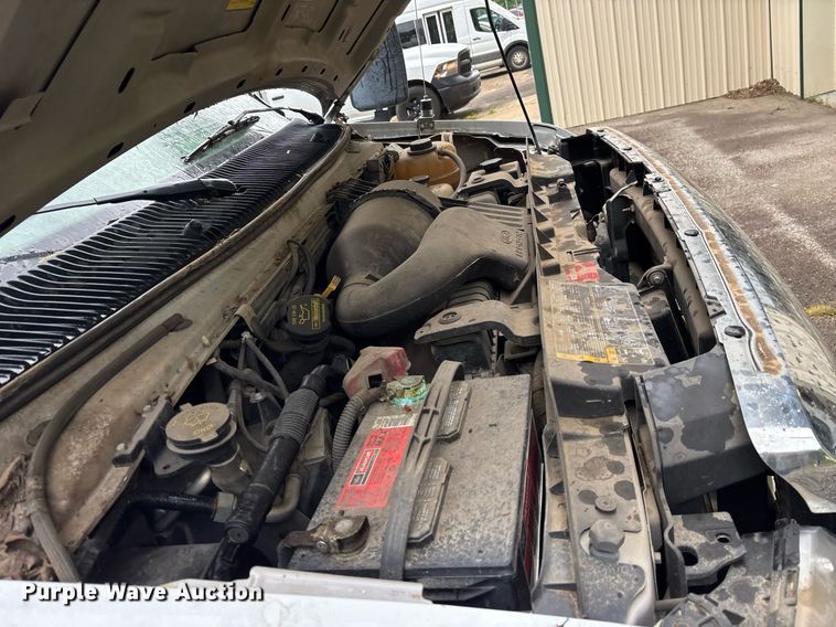 image for item DY0493 2009 Ford E450 shuttle bus