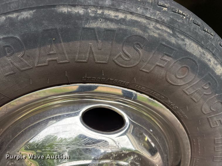 image for item DY0493 2009 Ford E450 shuttle bus