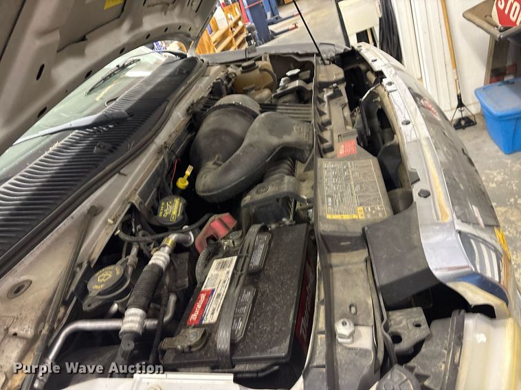 image for item DY0495 2009 Ford E450 shuttle bus