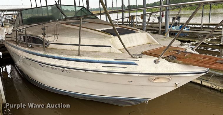 image for item DY0496 1985 Sundancer 280 boat