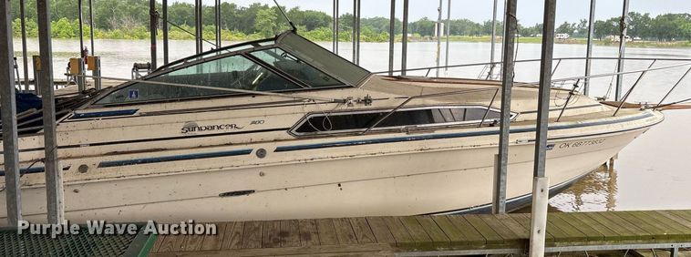 image for item DY0496 1985 Sundancer 280 boat