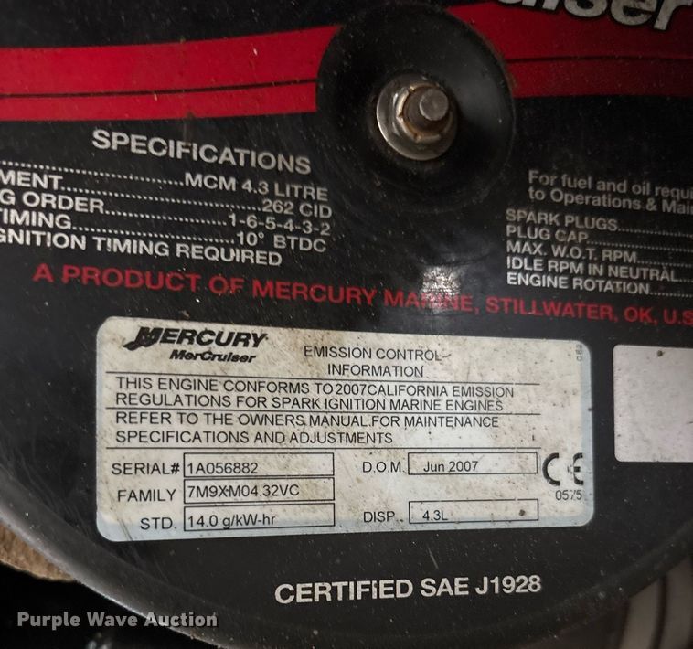 image for item DY0496 1985 Sundancer 280 boat