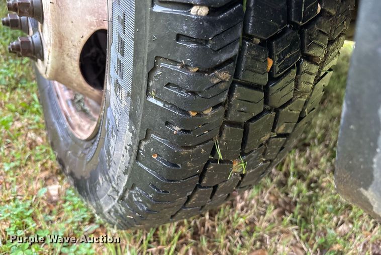 image for item DY0497 2012 Ford E350 shuttle bus