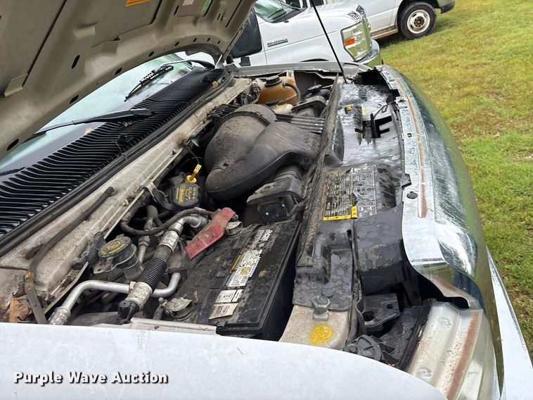 image for item DY0498 2012 Ford E350 shuttle bus