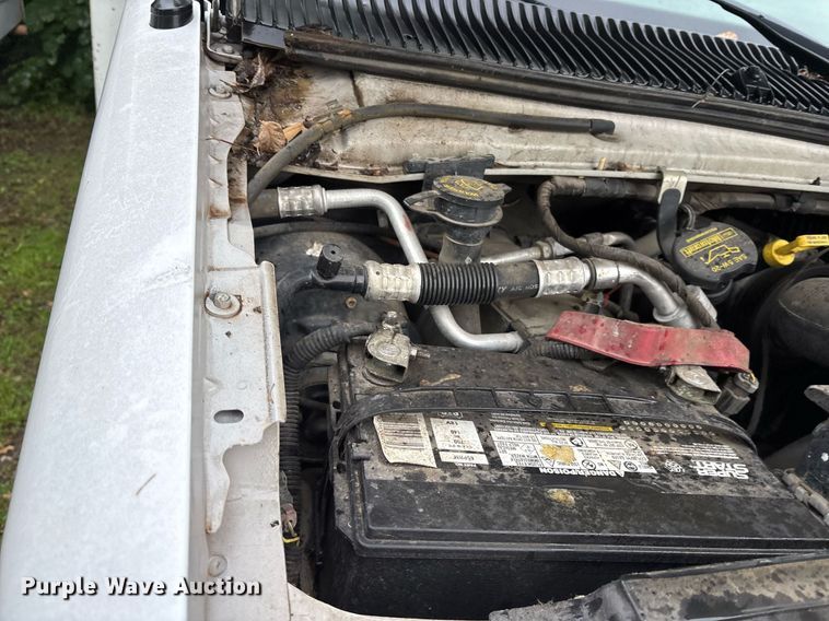 image for item DY0498 2012 Ford E350 shuttle bus