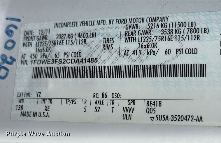 image for item DY0498 2012 Ford E350 shuttle bus