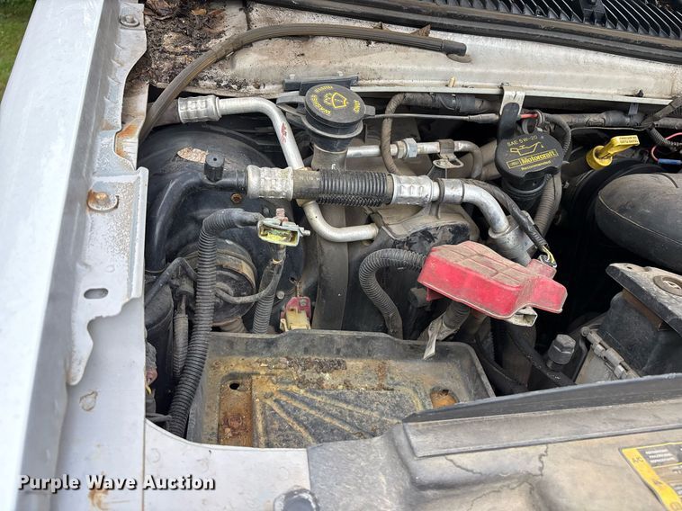 image for item DY0499 2012 Ford E350 shuttle bus