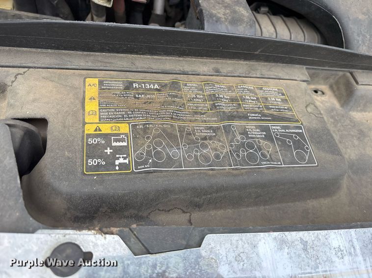 image for item DY0499 2012 Ford E350 shuttle bus