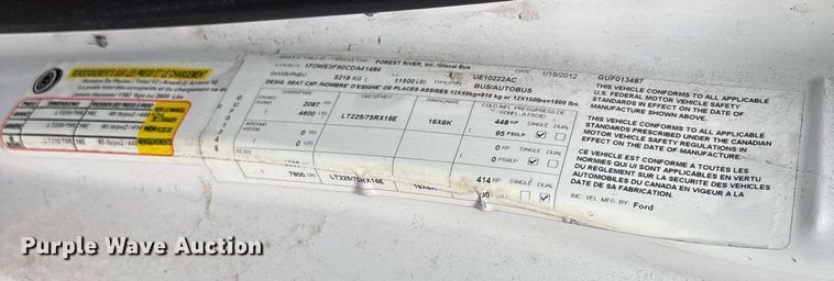 image for item DY0499 2012 Ford E350 shuttle bus