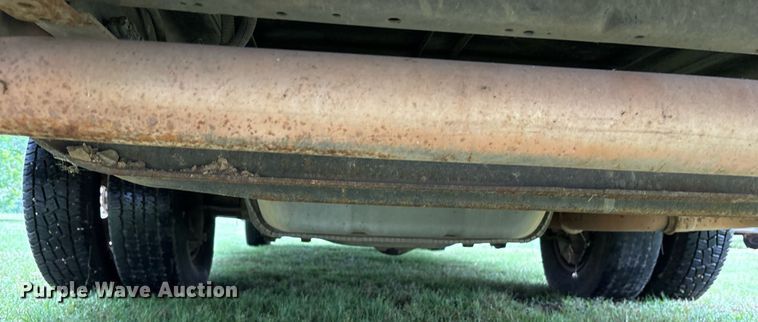 image for item DY0500 2012 Ford E350 shuttle bus