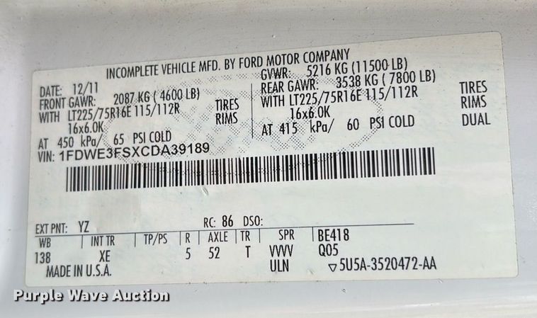 image for item DY0500 2012 Ford E350 shuttle bus