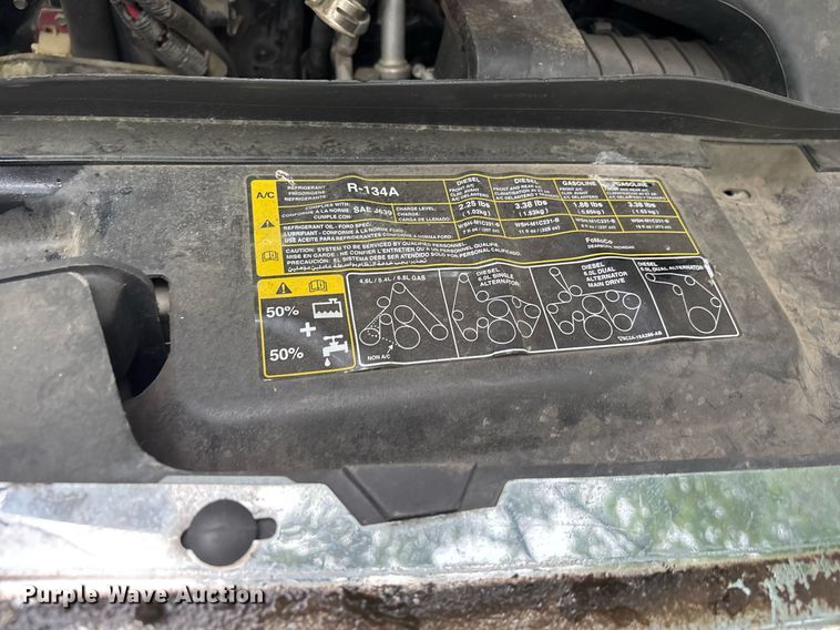 image for item DY0502 2012 Ford E350 shuttle bus