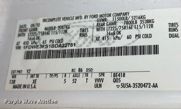 image for item DY0503 2011 Ford E350 shuttle bus