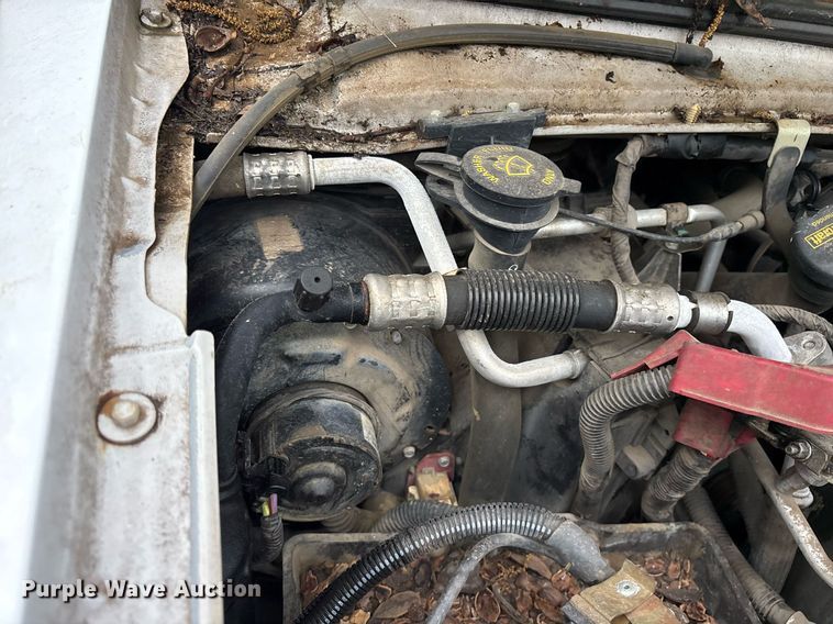 image for item DY0504 2013 Ford E350 shuttle bus