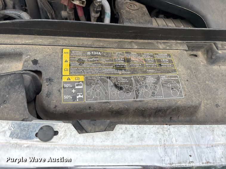 image for item DY0504 2013 Ford E350 shuttle bus