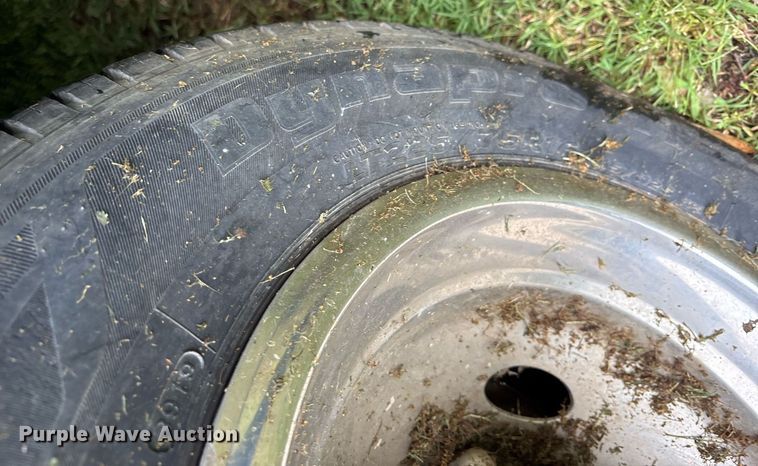 image for item DY0504 2013 Ford E350 shuttle bus