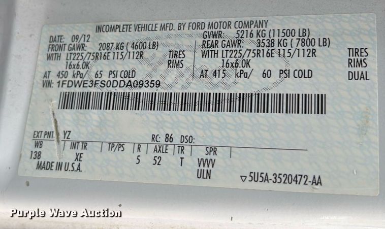 image for item DY0504 2013 Ford E350 shuttle bus