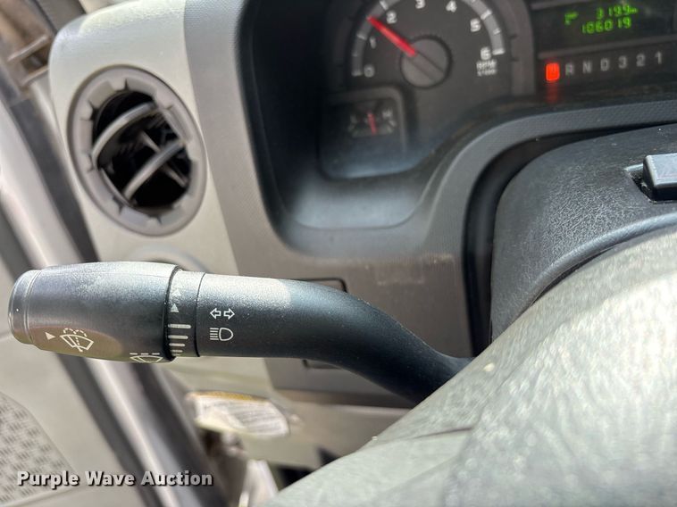 image for item DY0505 2013 Ford E350 shuttle bus