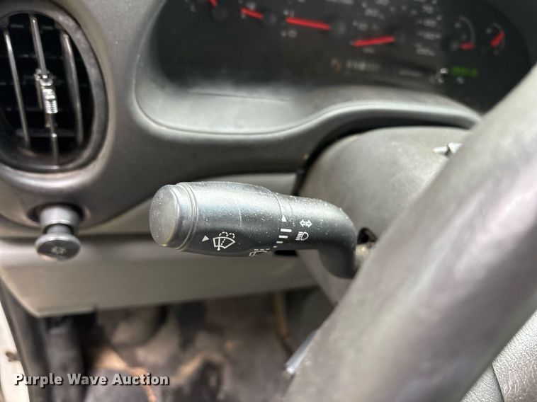 image for item DY0506 2009 Ford E450 shuttle bus