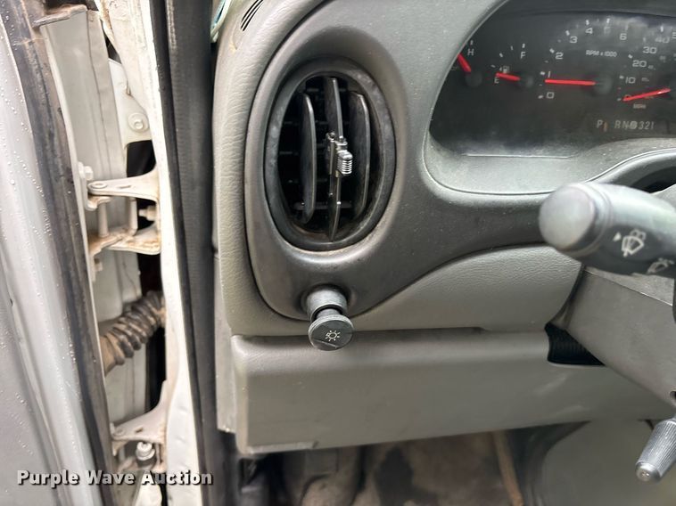 image for item DY0506 2009 Ford E450 shuttle bus