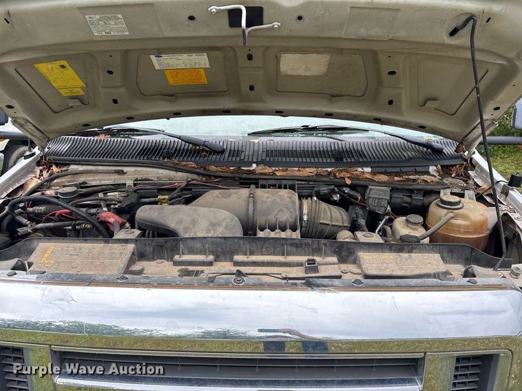 image for item DY0506 2009 Ford E450 shuttle bus