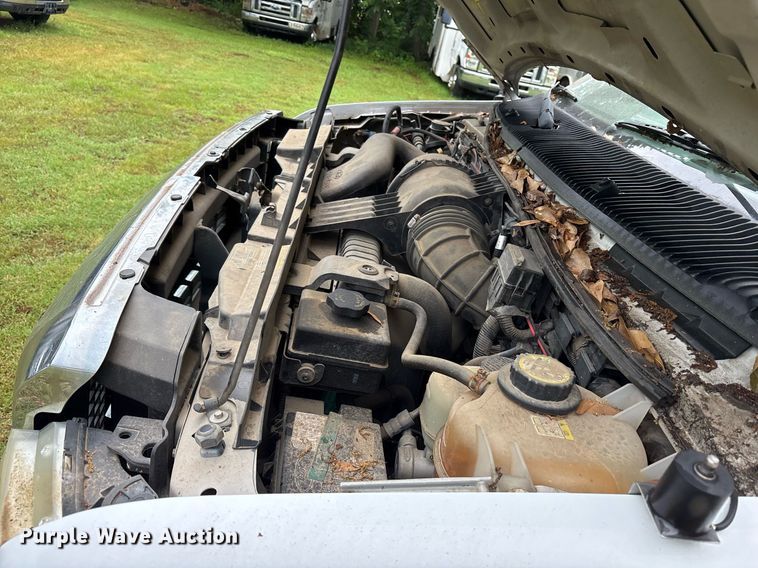 image for item DY0506 2009 Ford E450 shuttle bus