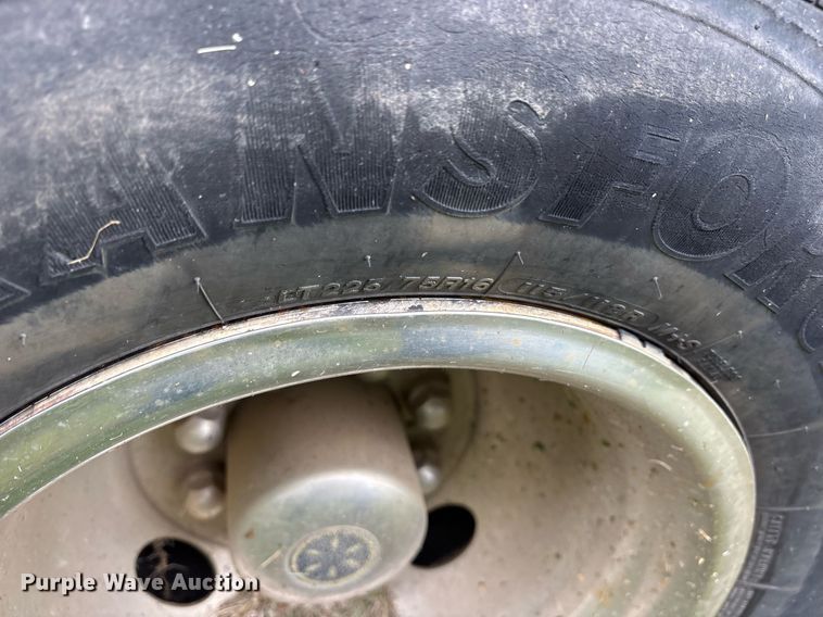 image for item DY0506 2009 Ford E450 shuttle bus