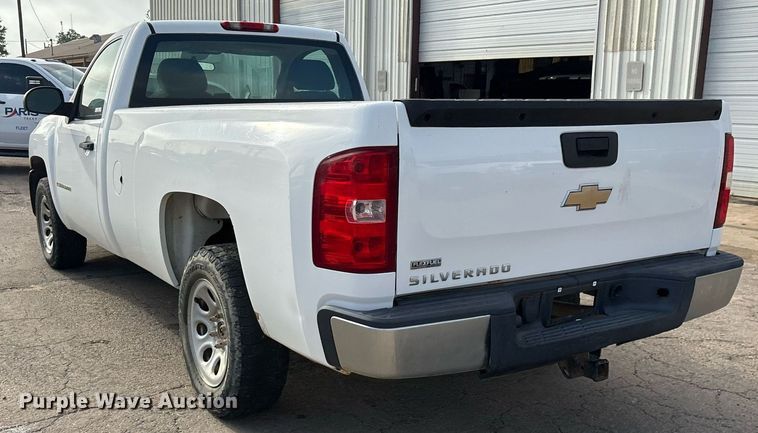 image for item DY0528 2008 Chevrolet Silverado 1500 pickup truck