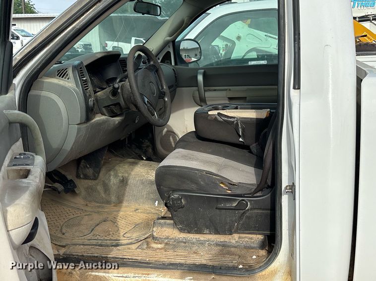 image for item DY0528 2008 Chevrolet Silverado 1500 pickup truck