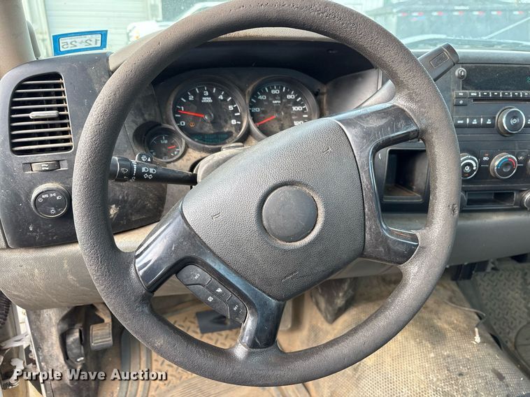 image for item DY0528 2008 Chevrolet Silverado 1500 pickup truck