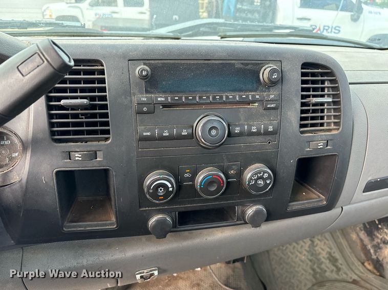 image for item DY0528 2008 Chevrolet Silverado 1500 pickup truck