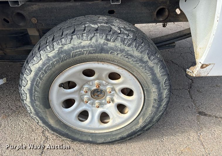 image for item DY0528 2008 Chevrolet Silverado 1500 pickup truck