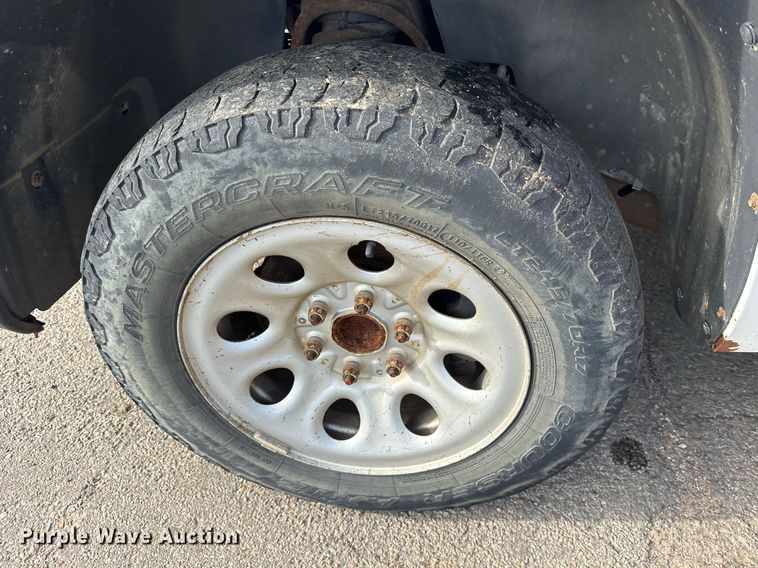 image for item DY0528 2008 Chevrolet Silverado 1500 pickup truck