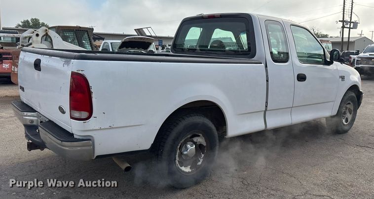 image for item DY0530 2000 Ford F150 SuperCab pickup truck