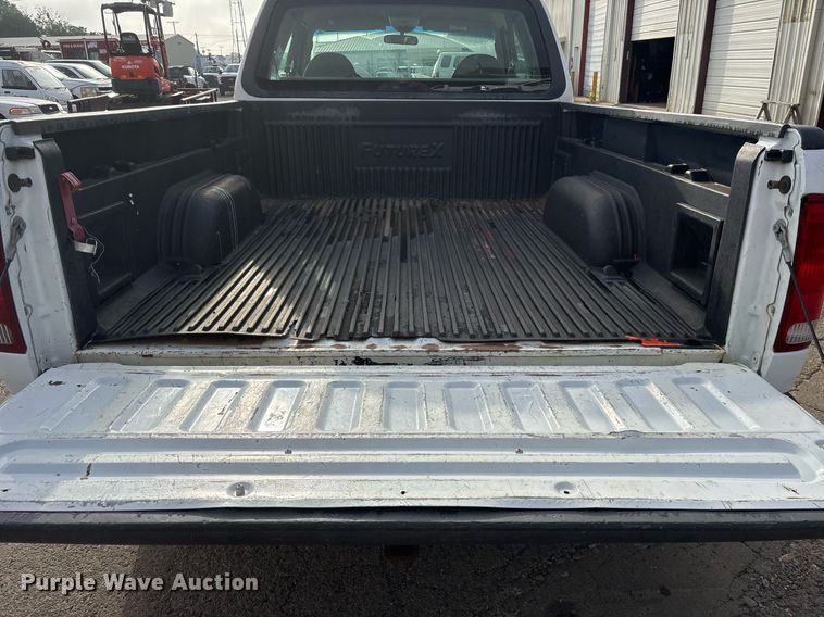 image for item DY0530 2000 Ford F150 SuperCab pickup truck