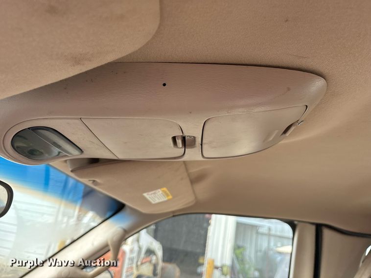 image for item DY0530 2000 Ford F150 SuperCab pickup truck