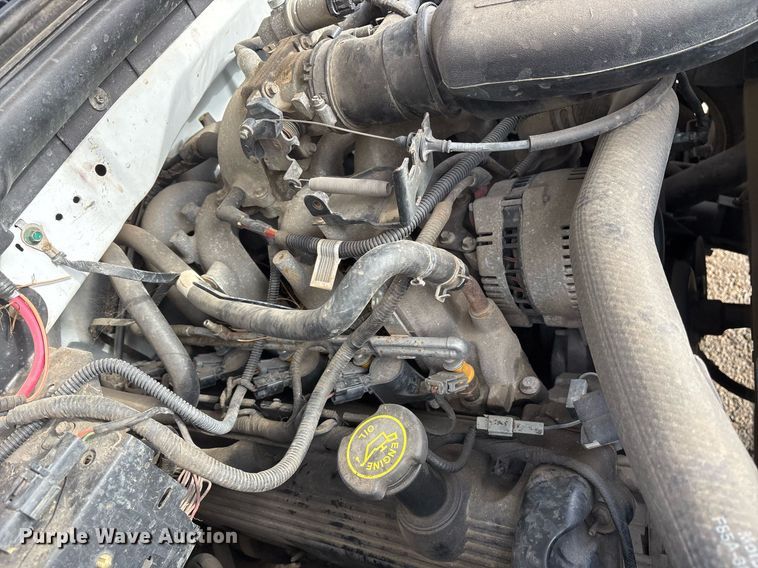 image for item DY0530 2000 Ford F150 SuperCab pickup truck