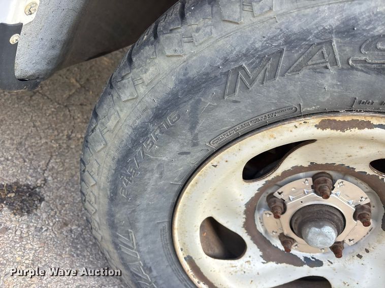 image for item DY0530 2000 Ford F150 SuperCab pickup truck