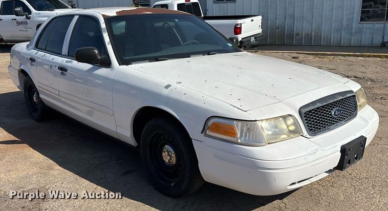 image for item DY0531 2001 Ford Crown Victoria Police Interceptor 