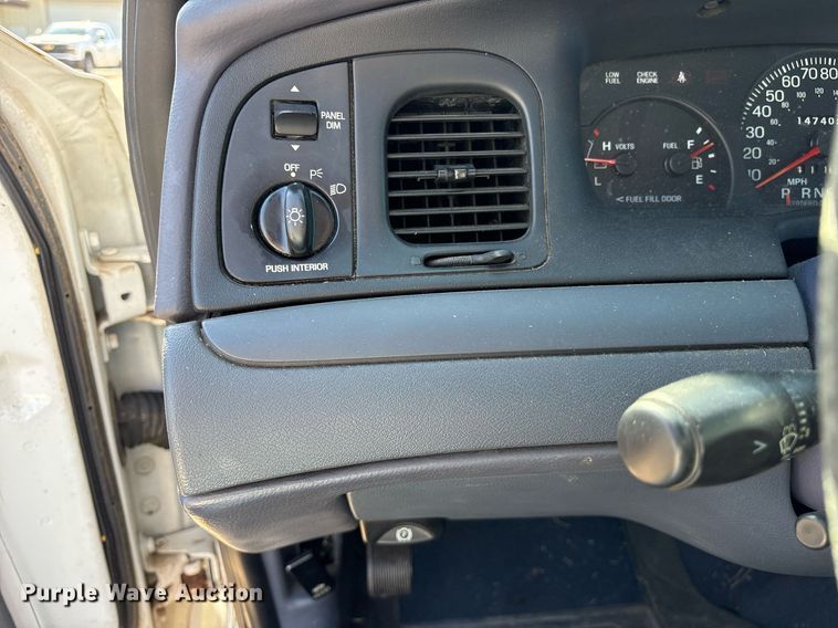 image for item DY0531 2001 Ford Crown Victoria Police Interceptor 