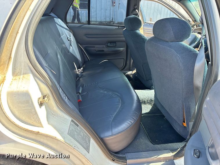 image for item DY0531 2001 Ford Crown Victoria Police Interceptor 