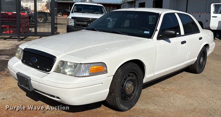 image for item DY0532 2011 Ford Crown Victoria Police Interceptor 
