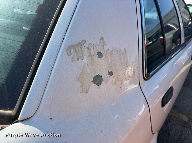 image for item DY0532 2011 Ford Crown Victoria Police Interceptor 