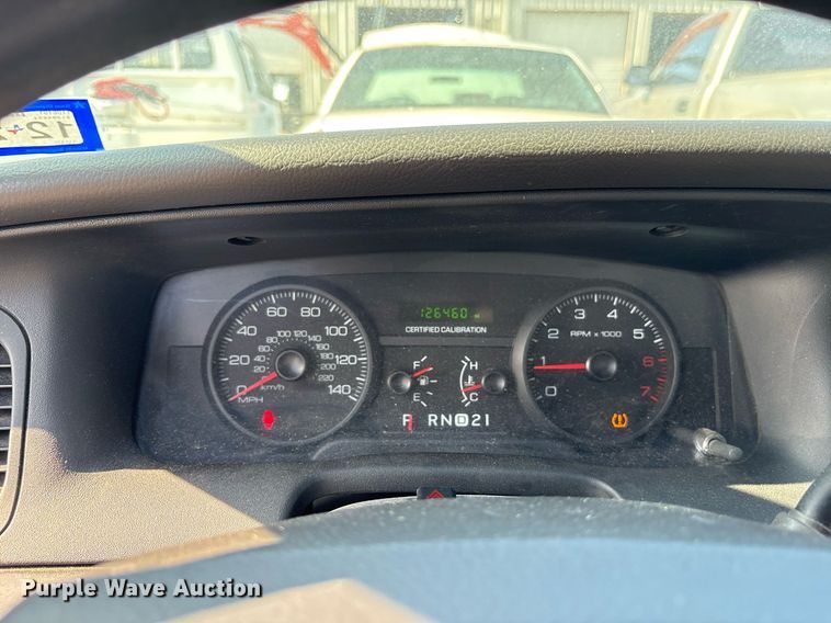 image for item DY0532 2011 Ford Crown Victoria Police Interceptor 