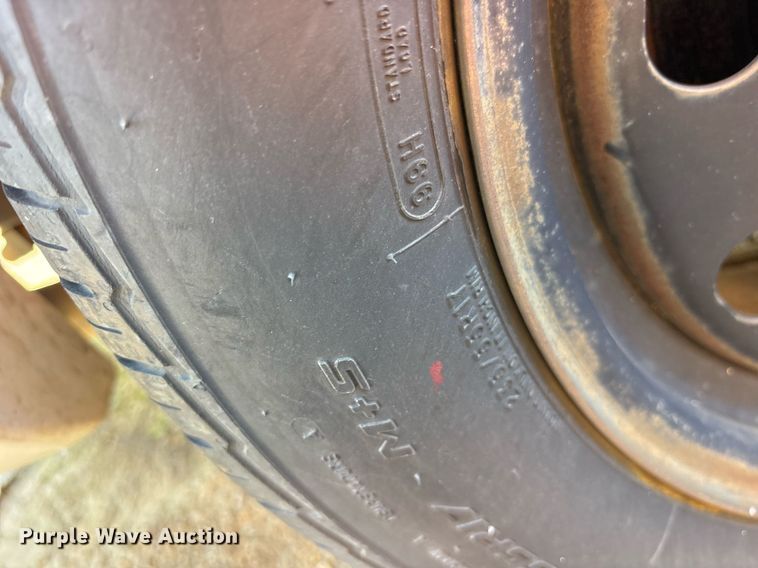 image for item DY0532 2011 Ford Crown Victoria Police Interceptor 