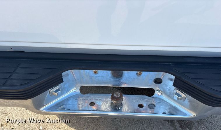 image for item DY0533 1998 GMC Sierra 1500 pickup truck