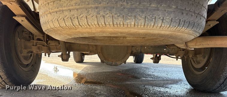 image for item DY0533 1998 GMC Sierra 1500 pickup truck