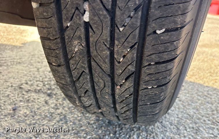 image for item DY0533 1998 GMC Sierra 1500 pickup truck