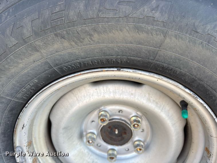 image for item DY0533 1998 GMC Sierra 1500 pickup truck