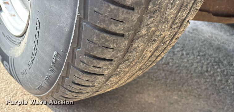 image for item DY0533 1998 GMC Sierra 1500 pickup truck